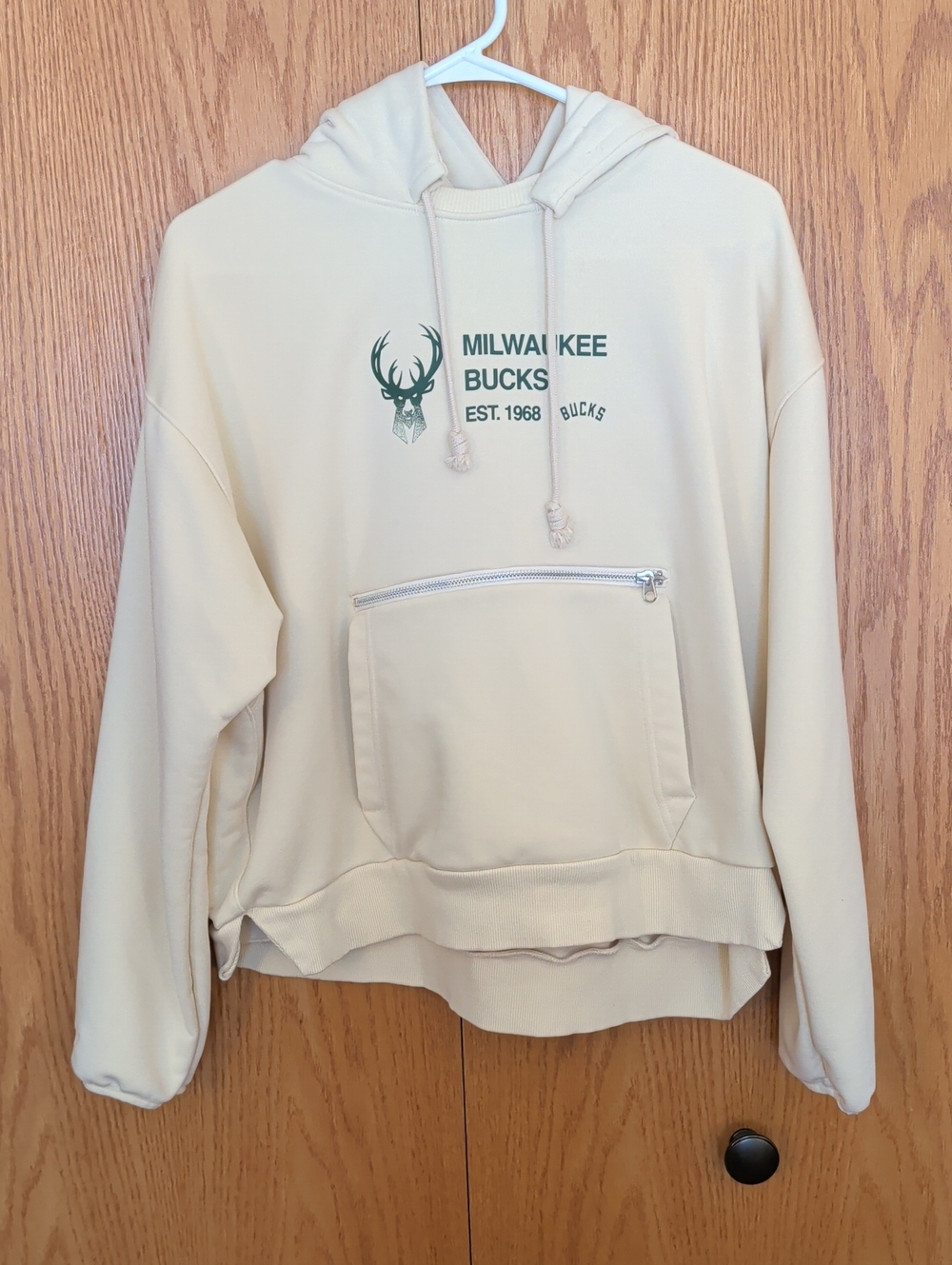 NBA Nike Milwaukee Bucks Cream Crewneck Hoodie with Green Logo